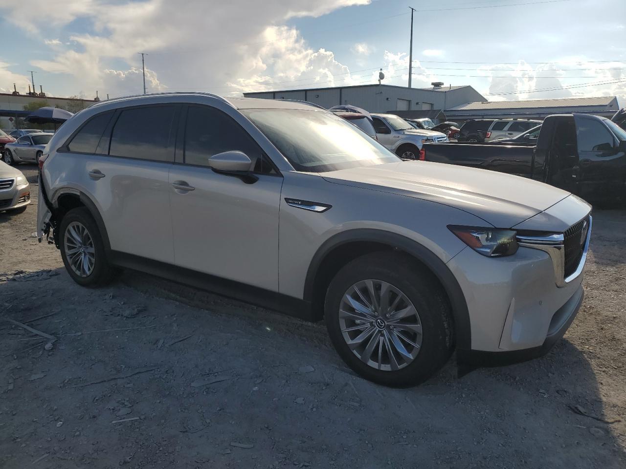 2025 Mazda Cx-90 Preferred - Image 4