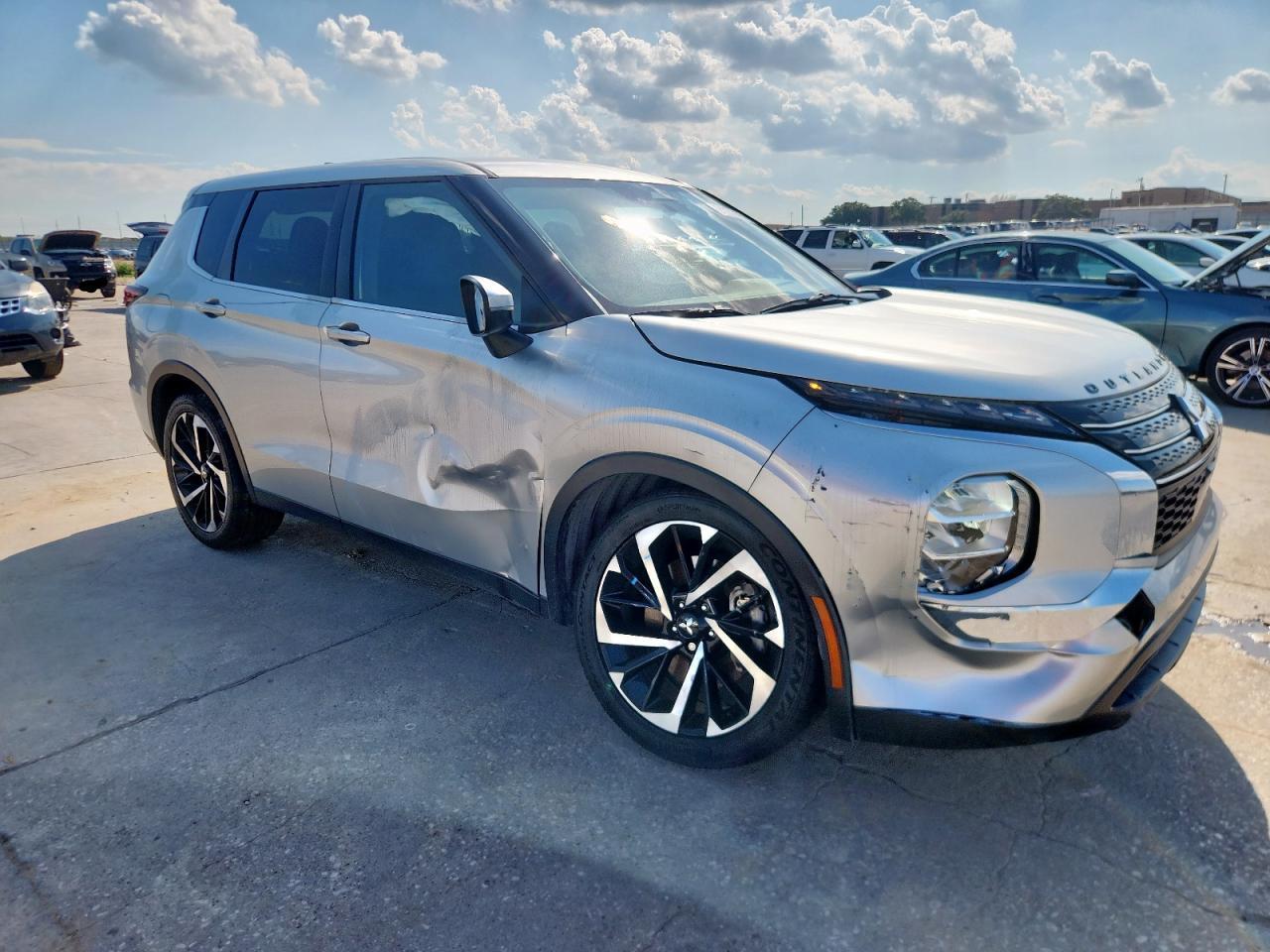 2022 Mitsubishi Outlander Es - Фото 4