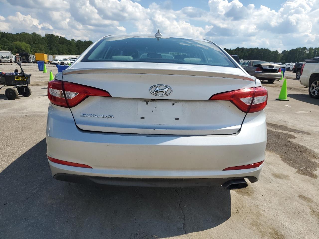 2015 Hyundai Sonata Se - Image 6