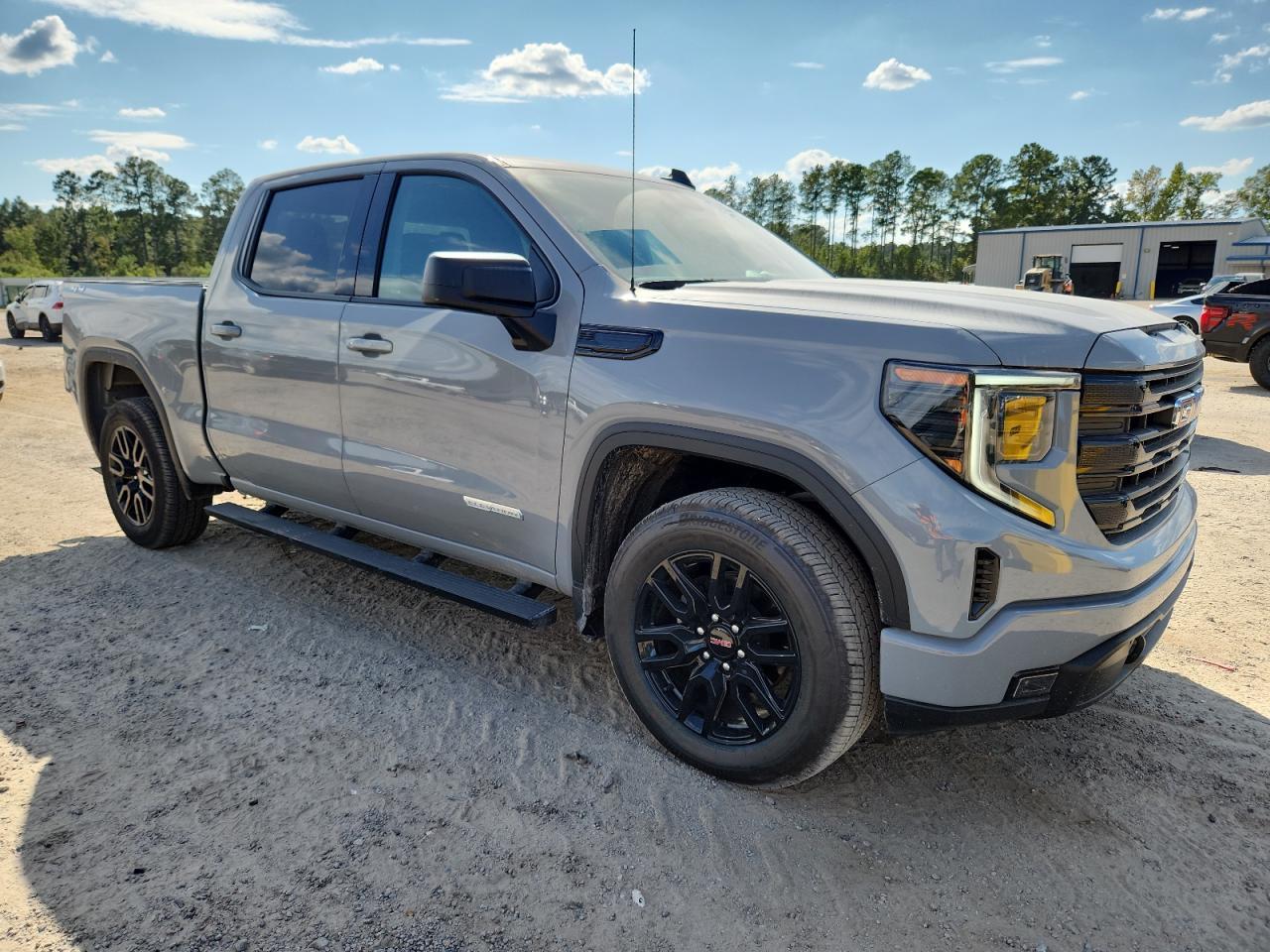 2024 GMC Sierra K1500 Elevation - Image 4