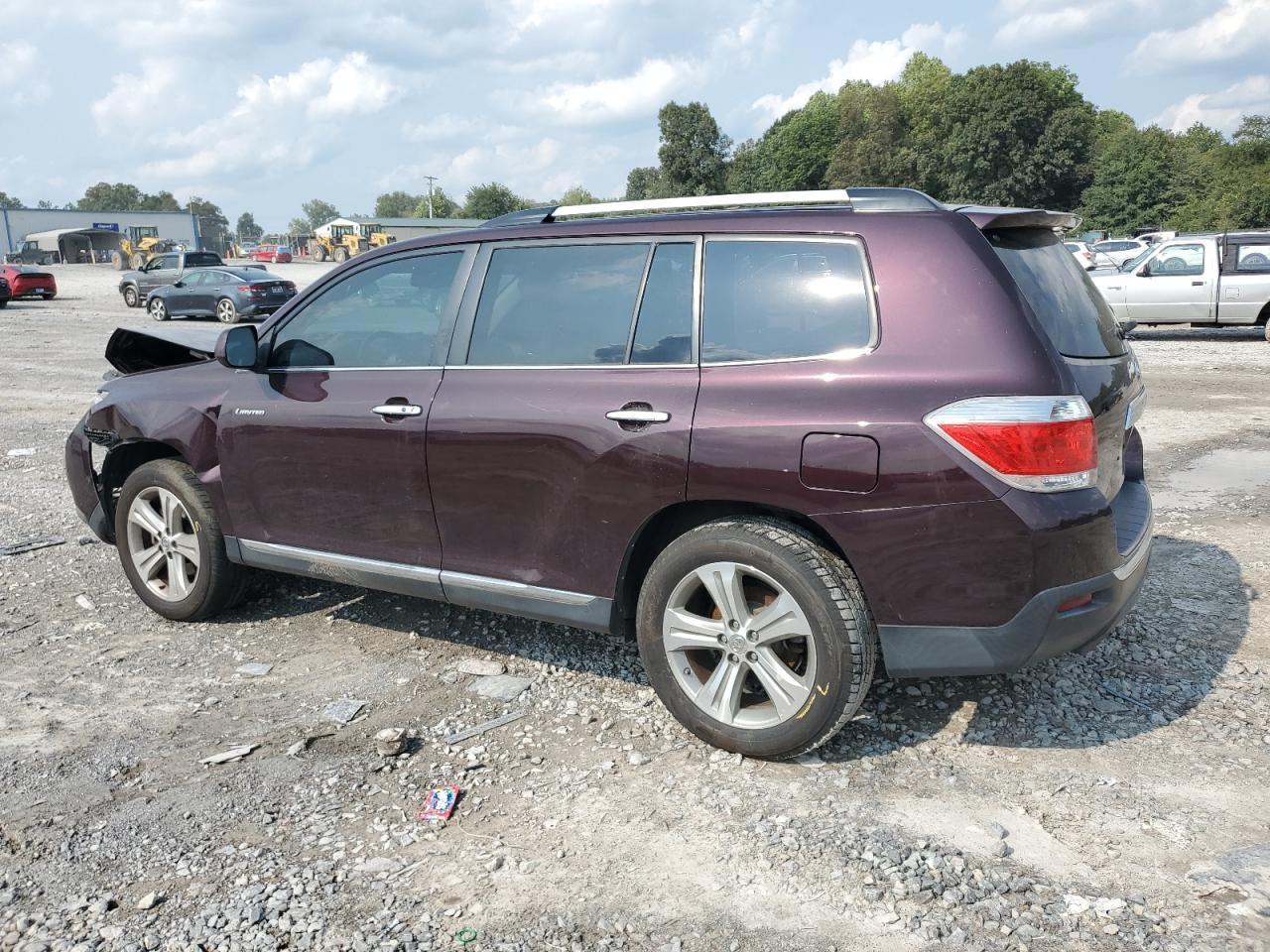 2013 Toyota Highlander Limited - Фото 2