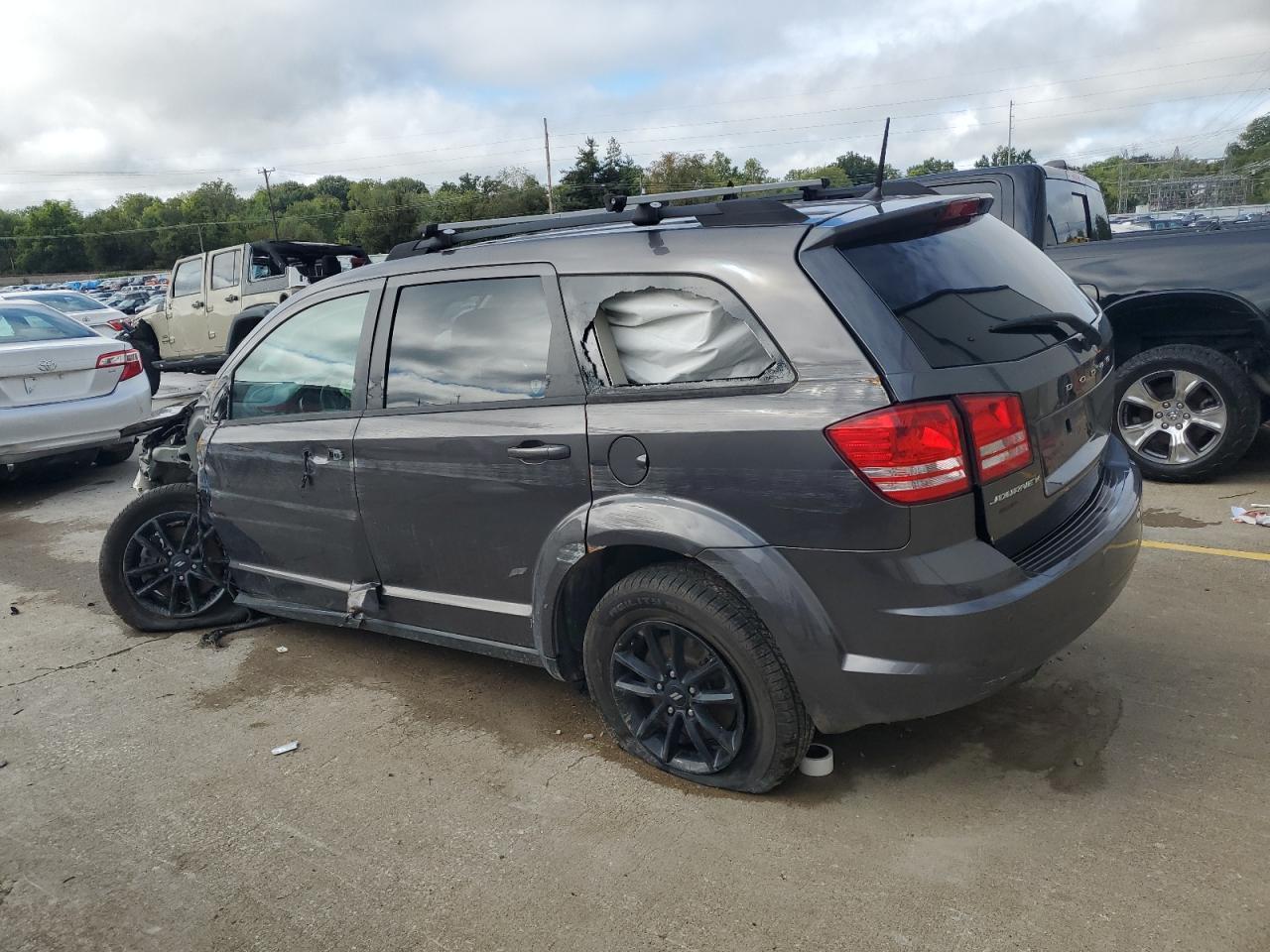 2020 Dodge Journey Se - Фото 2