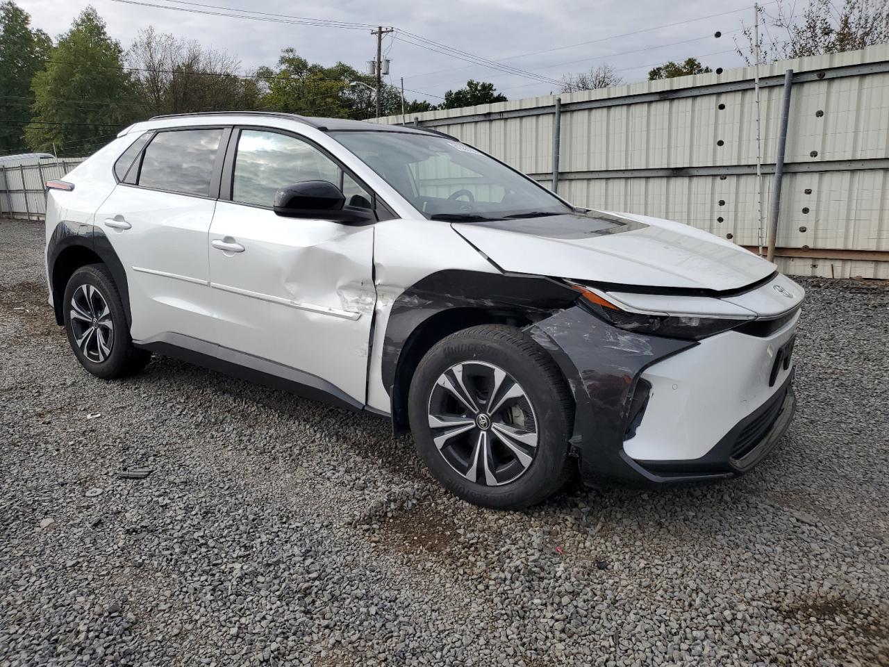 2023 Toyota Bz4X Xle - Фото 4