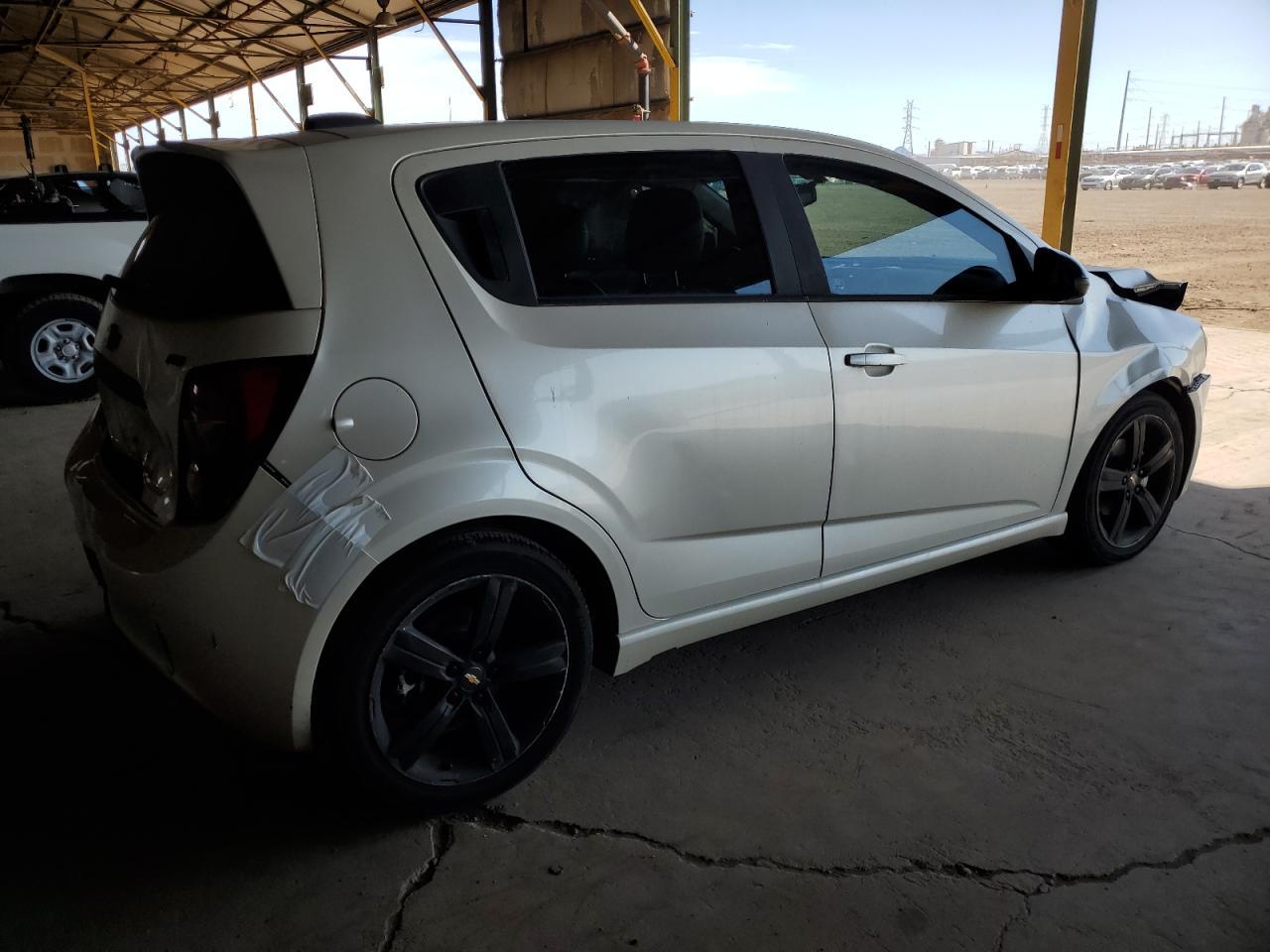 2015 Chevrolet Sonic Rs - Фото 3