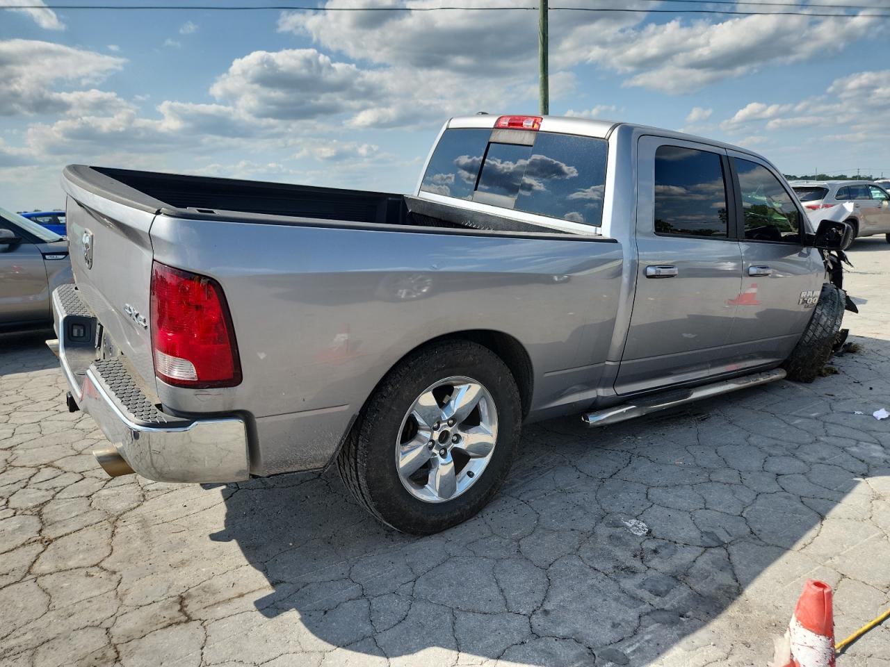 2019 Ram 1500 Classic Slt - Фото 3