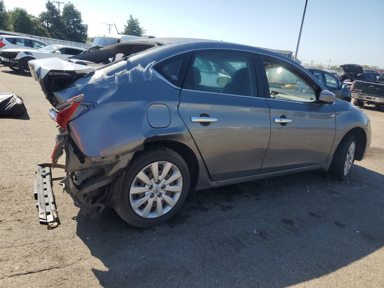 2016 Nissan Sentra S - Image 3