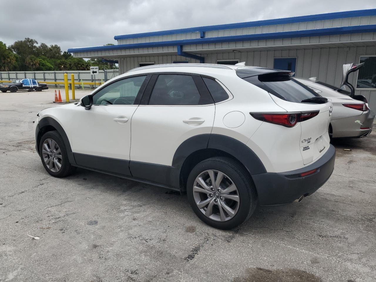 2022 Mazda Cx-30 Premium - Фото 2