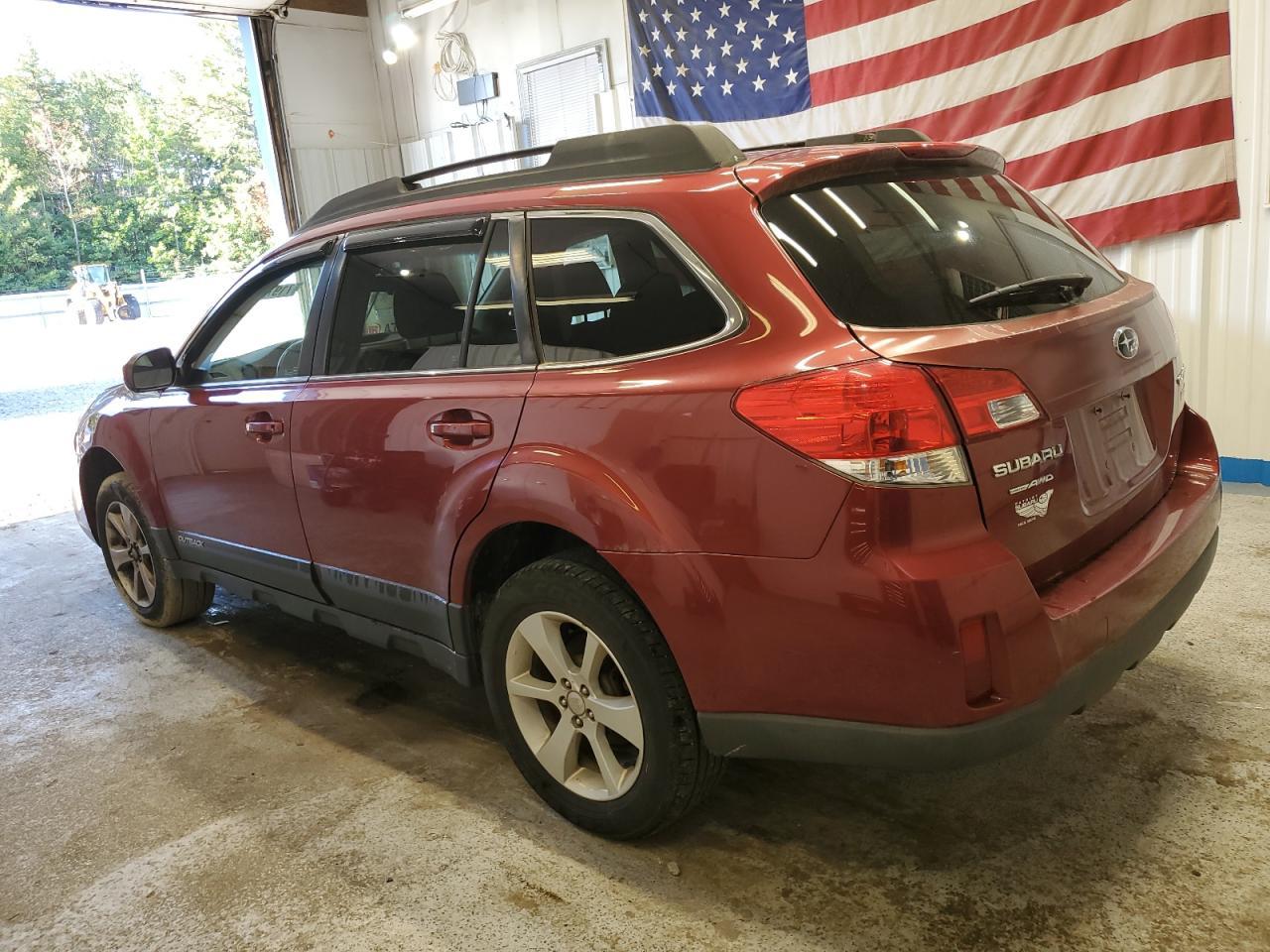 2013 Subaru Outback 2.5I Premium - Фото 2