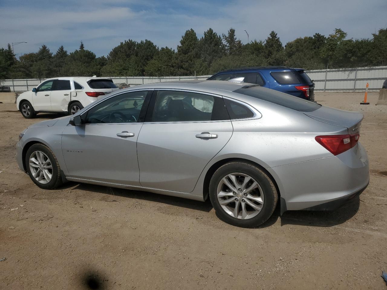 2016 Chevrolet Malibu Lt - Фото 2
