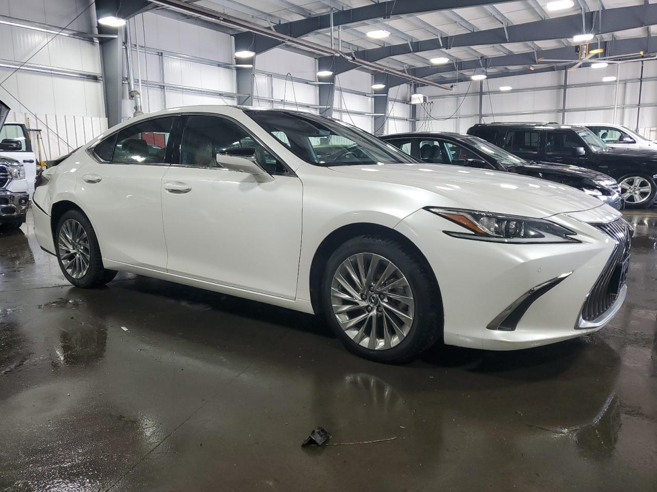 2019 Lexus Es 350 - Фото 4
