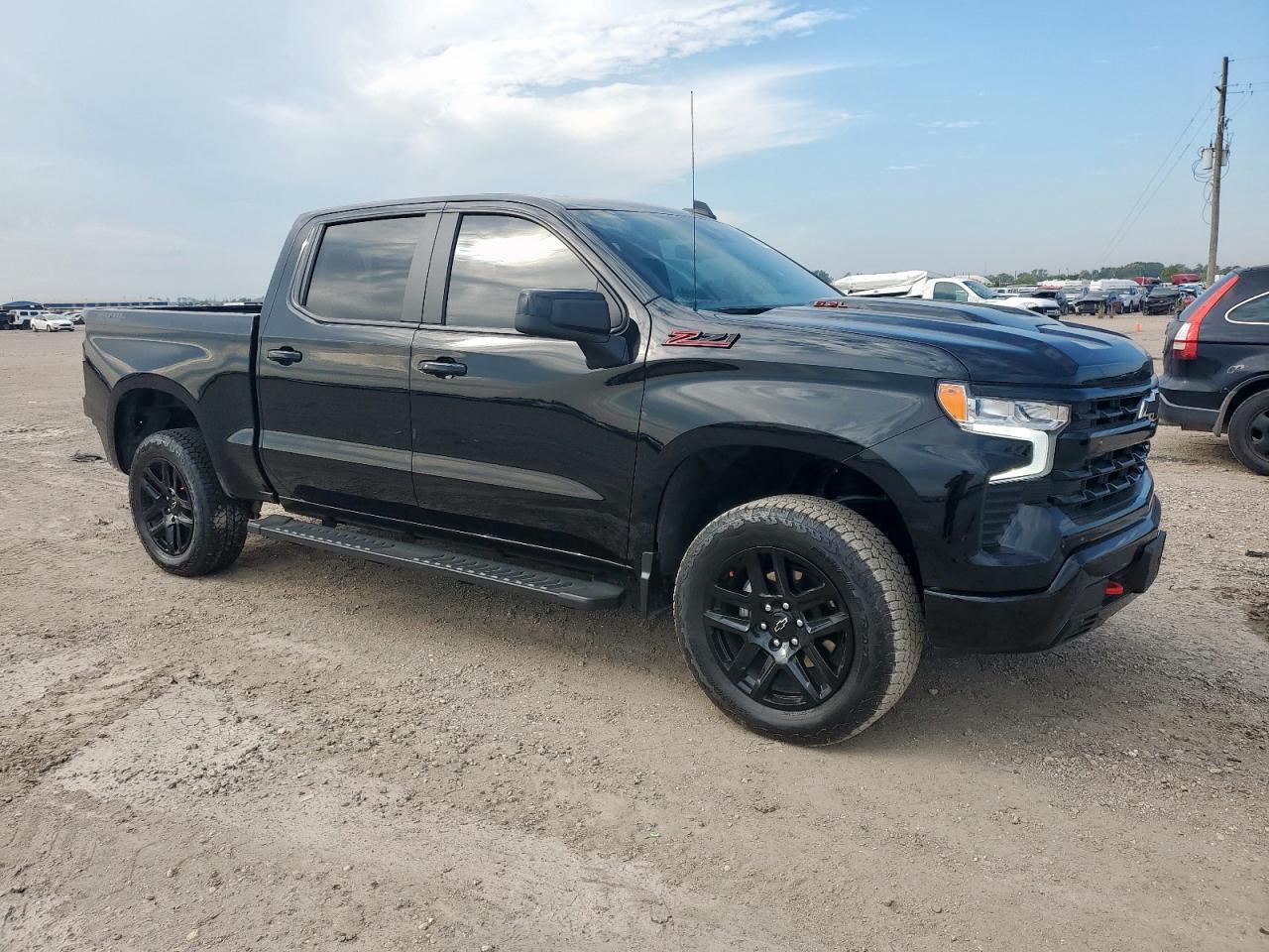 2025 Chevrolet Silverado K1500 Lt Trail Boss - Image 4