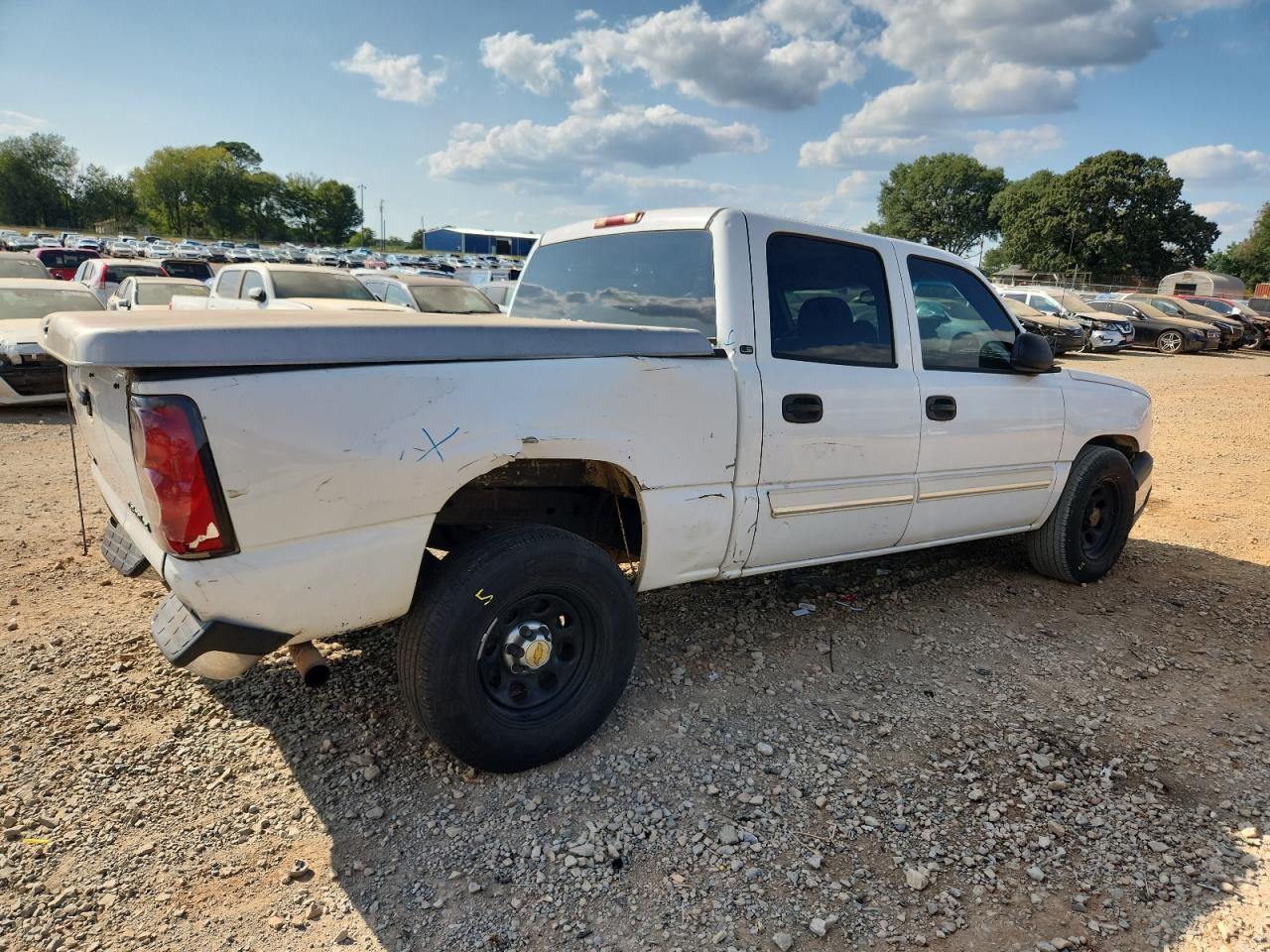 2005 Chevrolet Silverado C1500 - Image 3