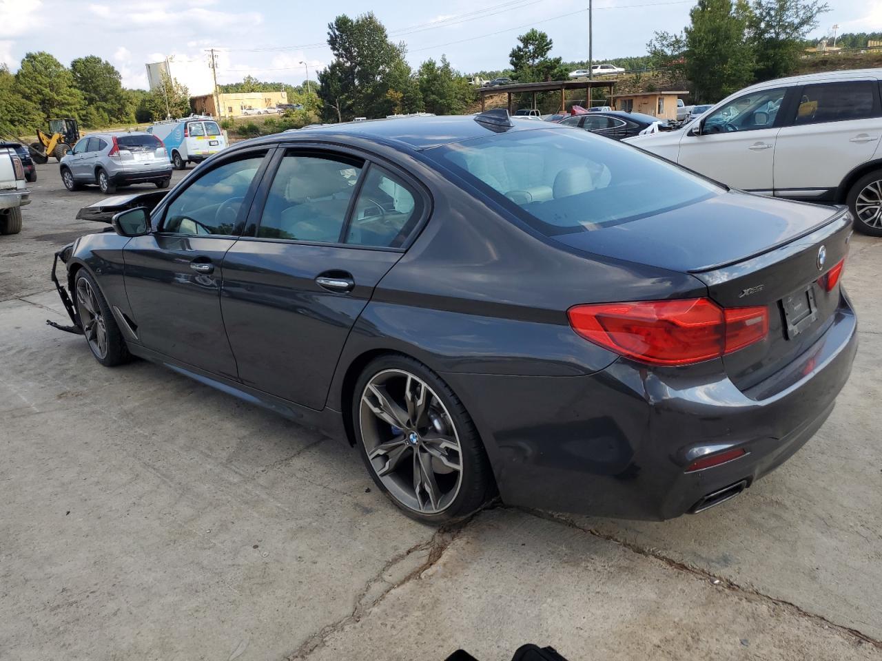 2018 BMW M550Xi - Image 2