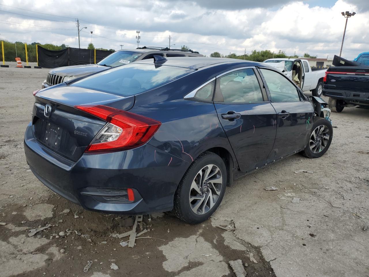 2017 Honda Civic Ex - Image 3