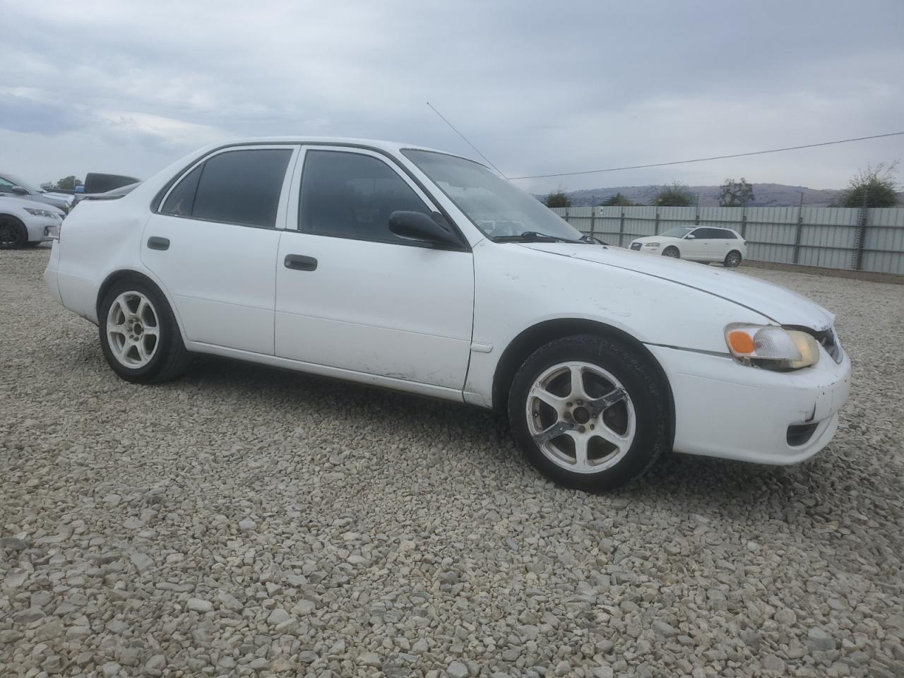 2001 Toyota Corolla Ce - Фото 4