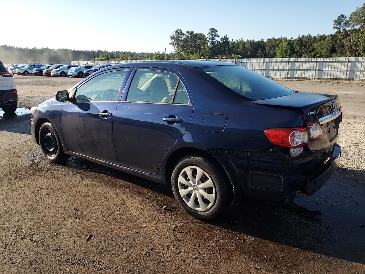 2012 Toyota Corolla Base - Фото 2