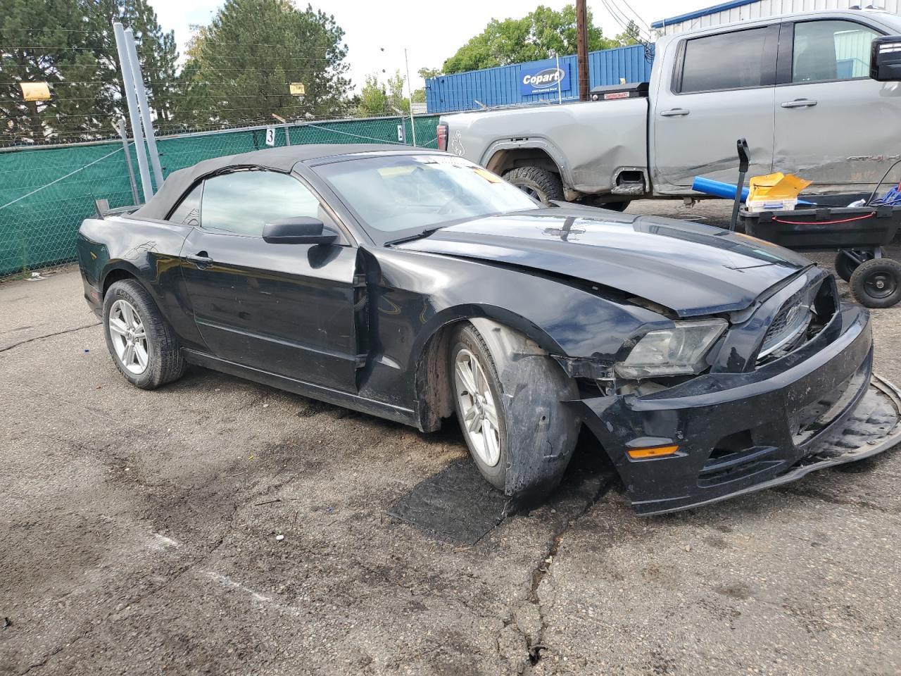 2013 Ford Mustang - Image 4
