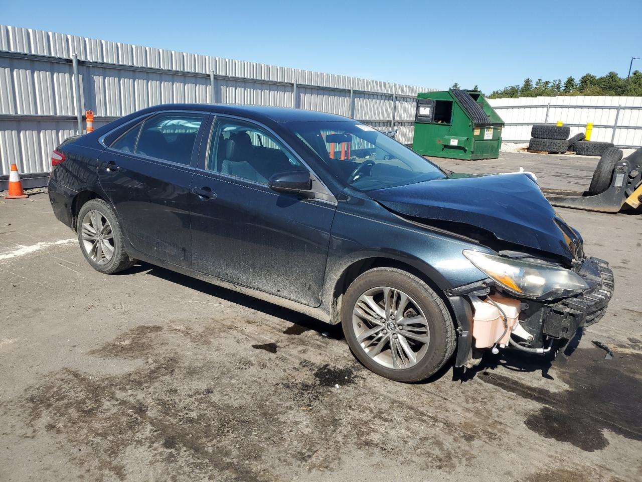 2015 Toyota Camry Le - Image 4