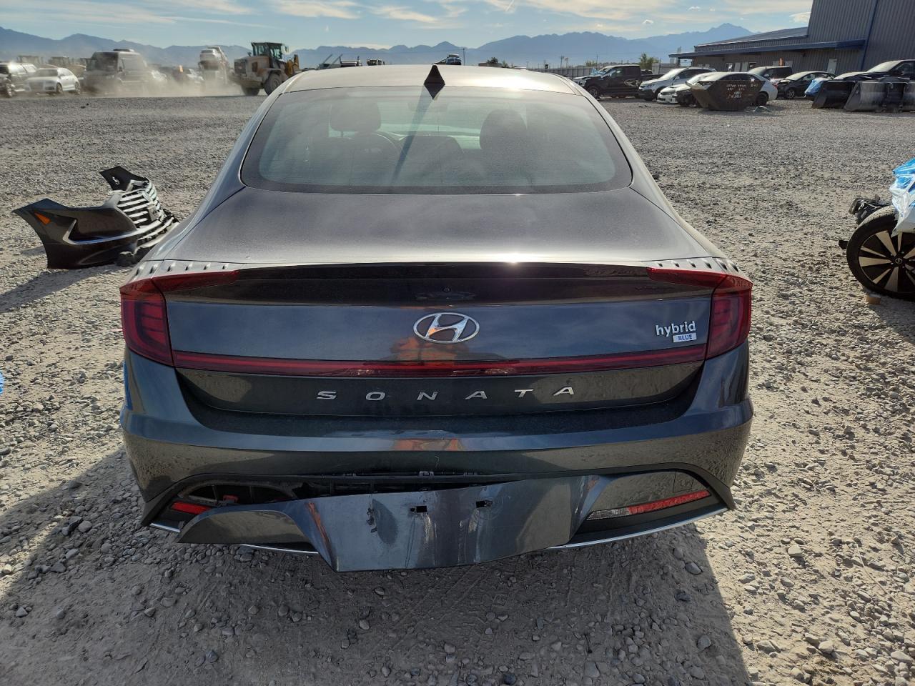 2022 Hyundai Sonata Hybrid - Фото 6