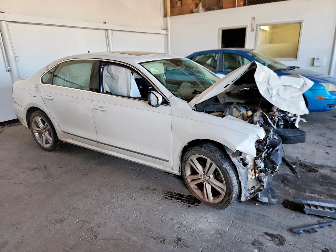 2014 Volkswagen Passat Sel - Фото 4