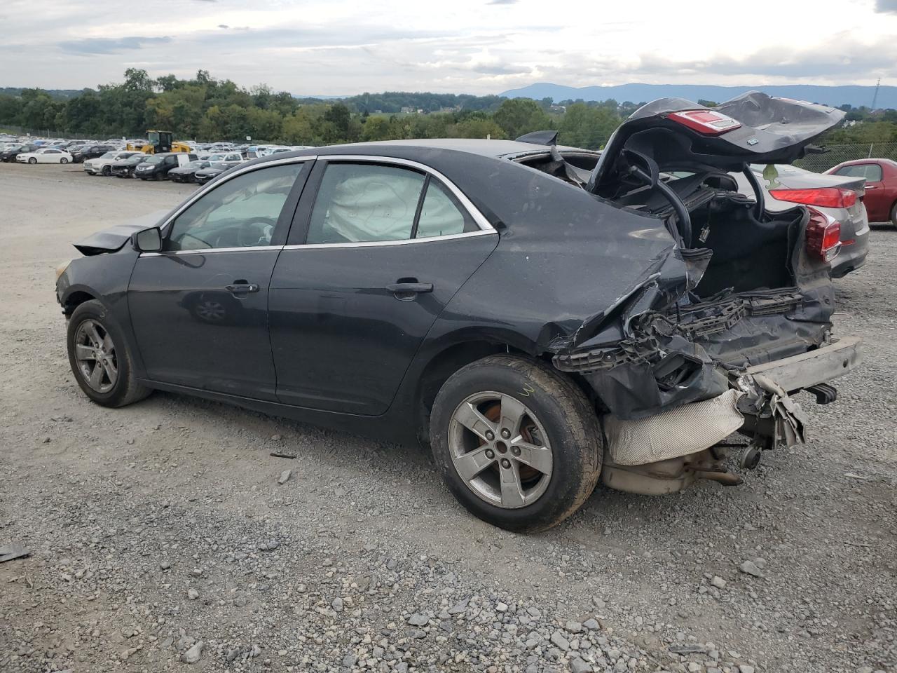 2015 Chevrolet Malibu 1Lt - Фото 2