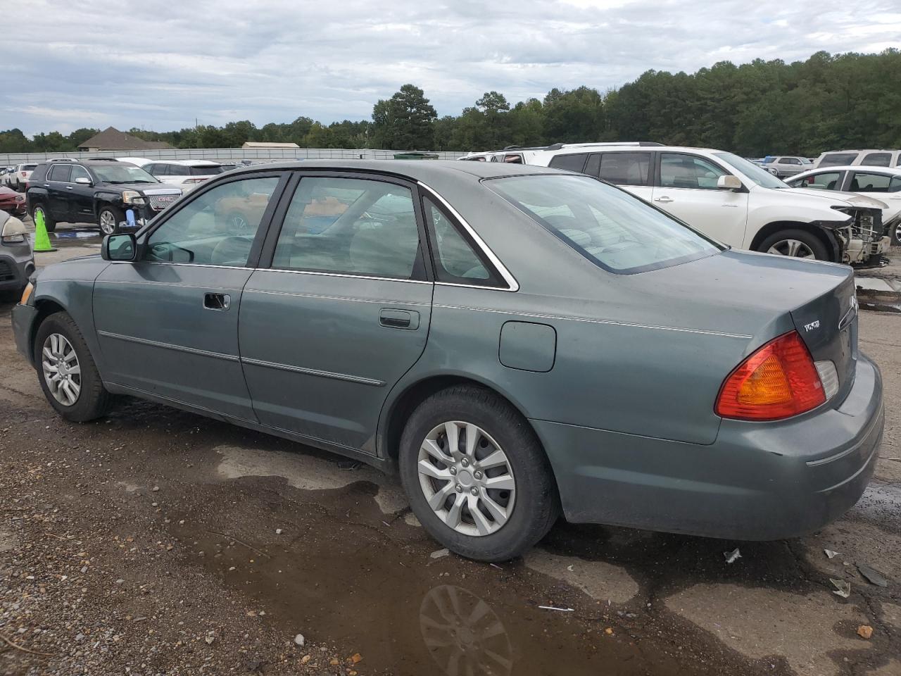 2002 Toyota Avalon Xl - Image 2