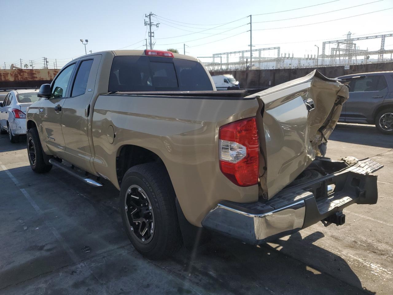 2017 Toyota Tundra Double Cab Sr - Фото 2