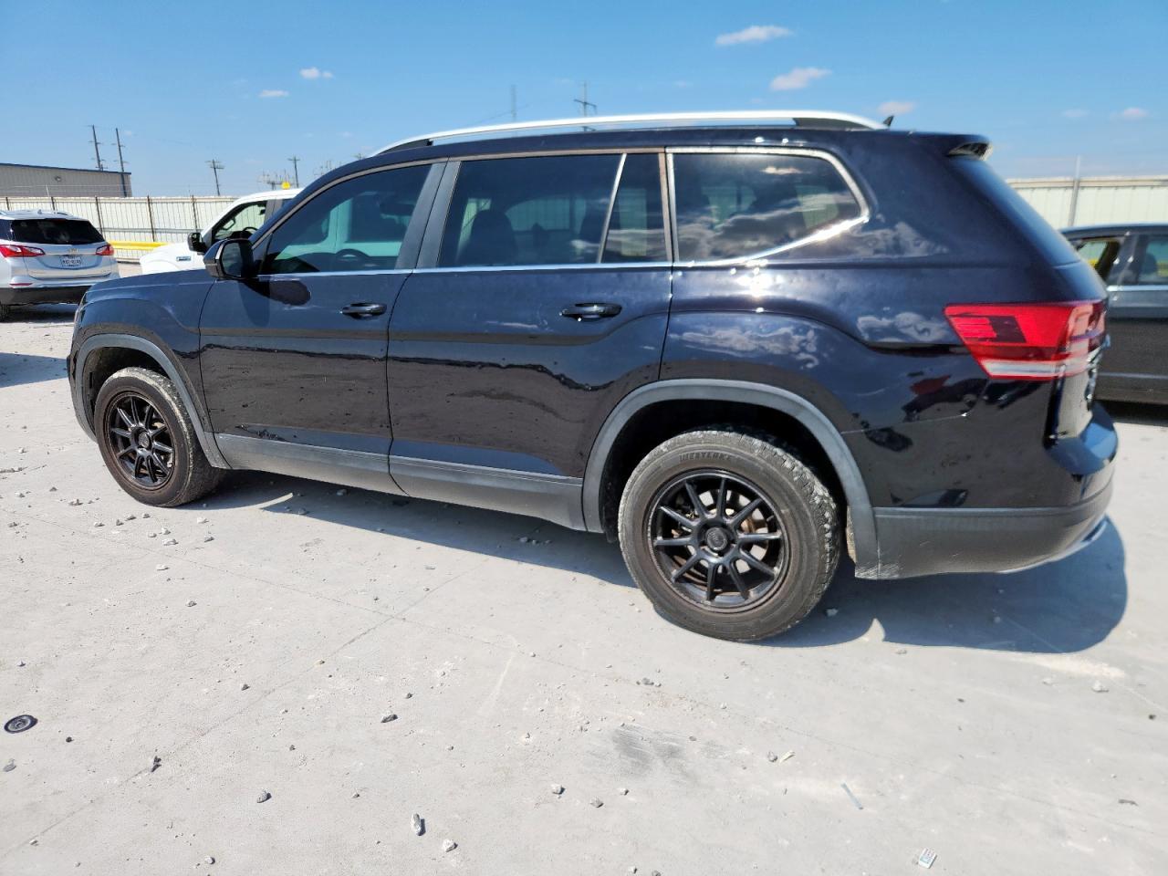 2019 Volkswagen Atlas Se - Фото 2