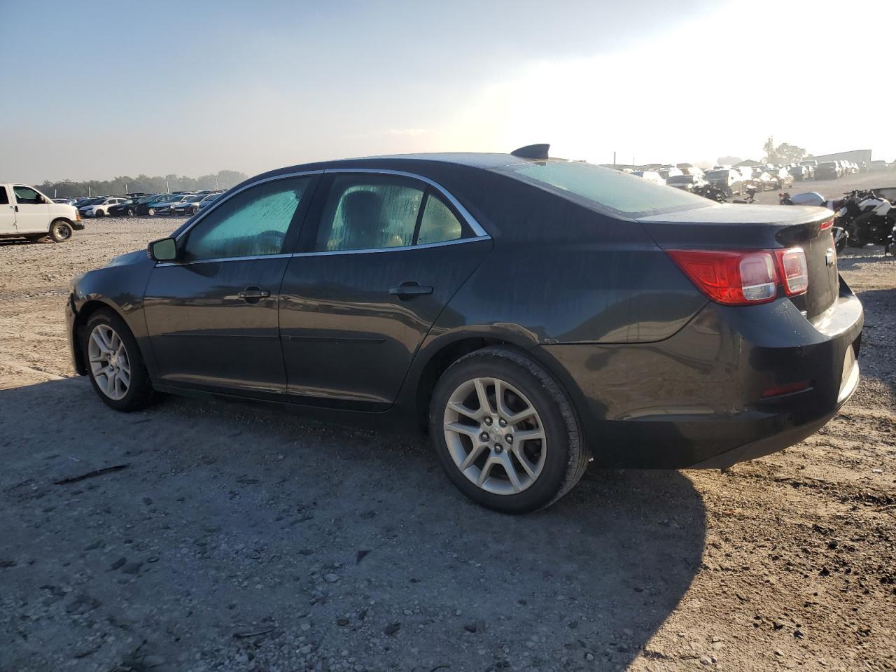 2015 Chevrolet Malibu 1Lt - Фото 2