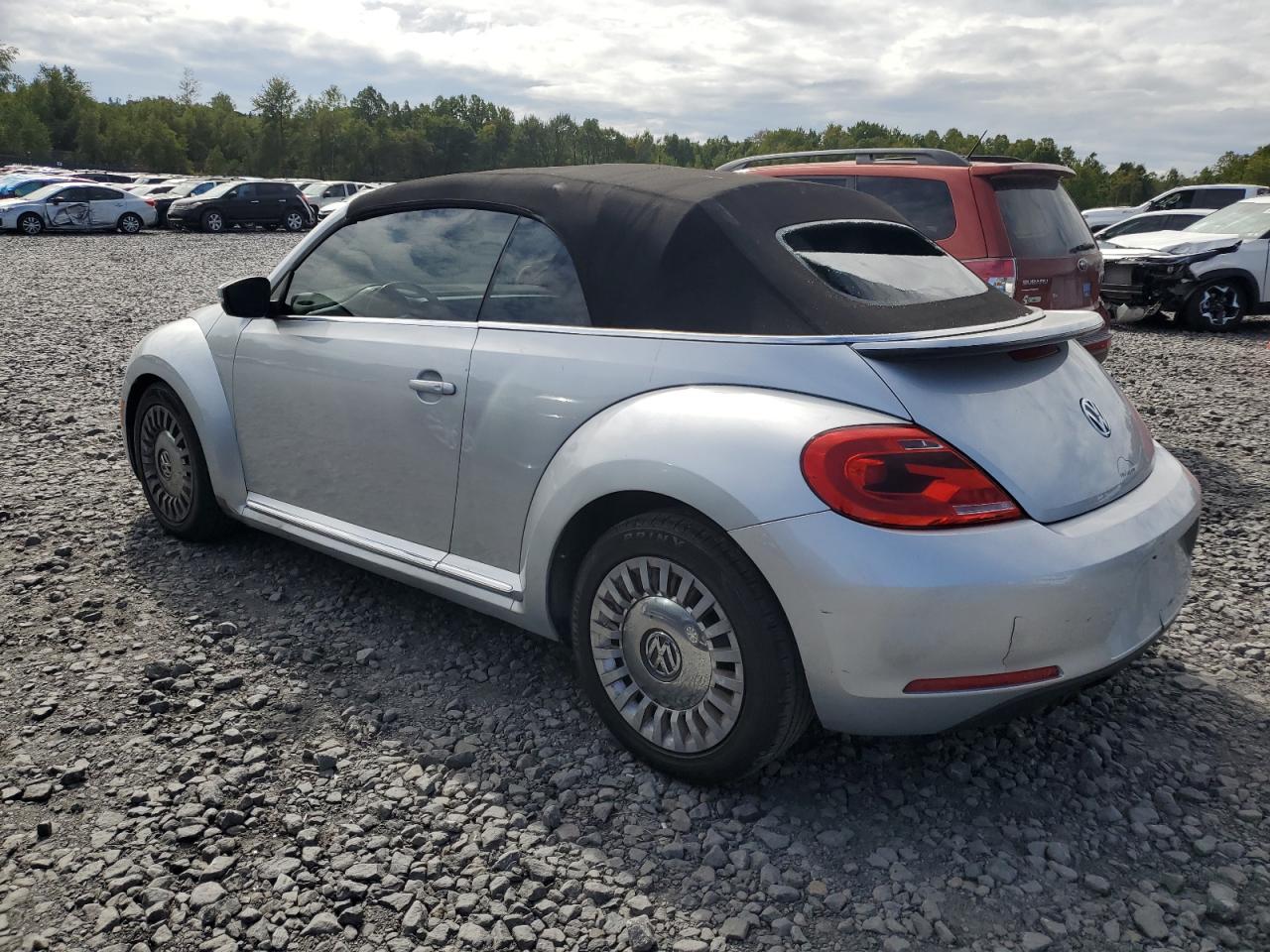 2013 Volkswagen Beetle - Image 2