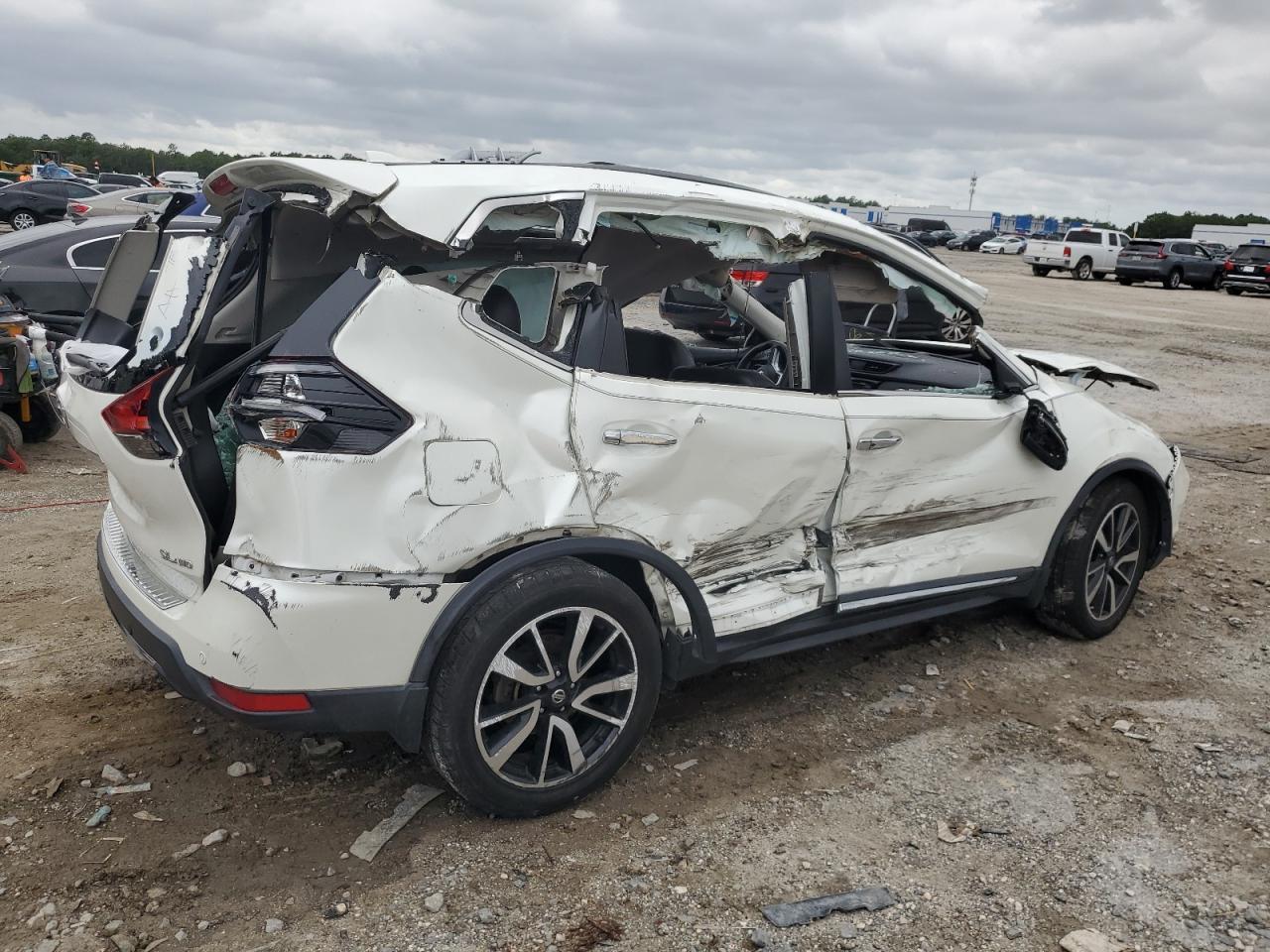 2019 Nissan Rogue S - Фото 3