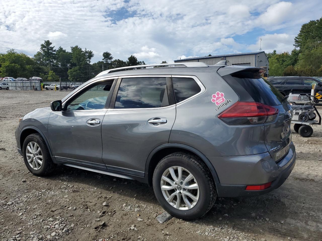 2019 Nissan Rogue S - Фото 2