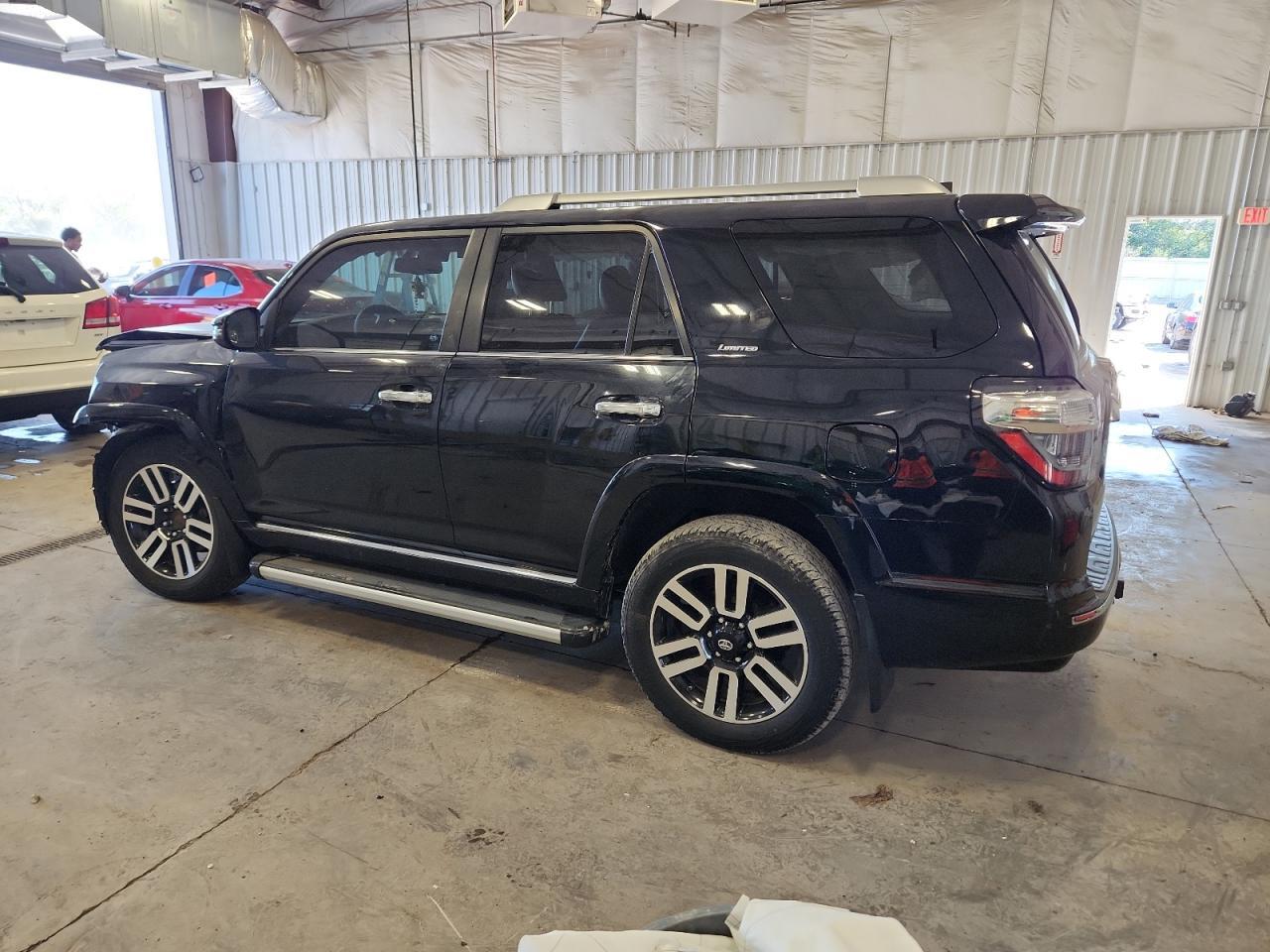 2016 Toyota 4Runner Sr5/Sr5 Premium - Фото 2