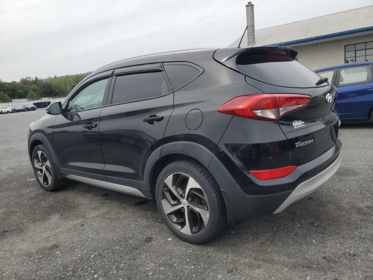 2017 Hyundai Tucson Limited - Image 2