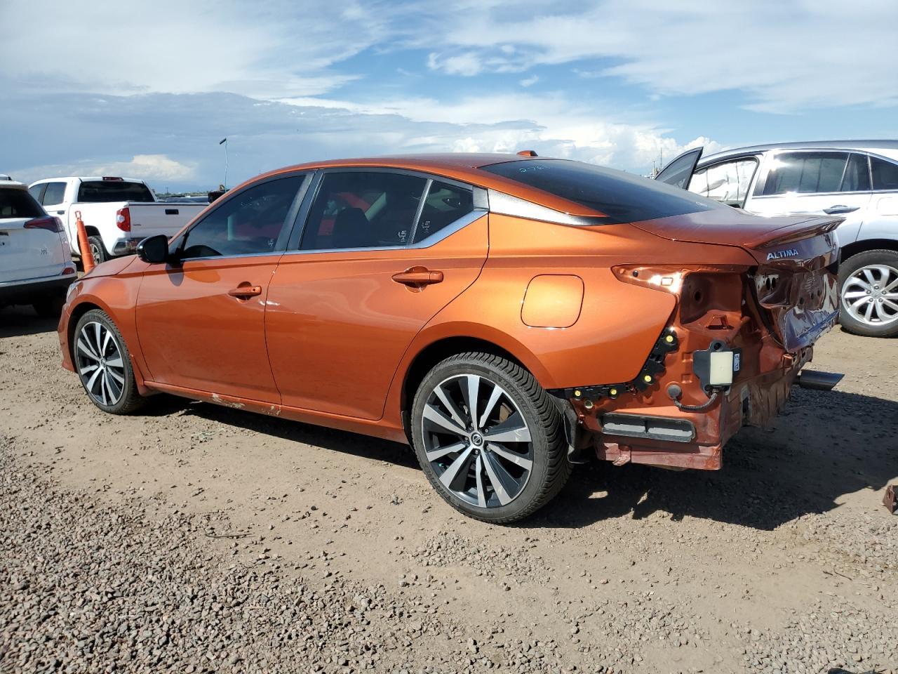 2020 Nissan Altima 2.5 Sr - Image 2