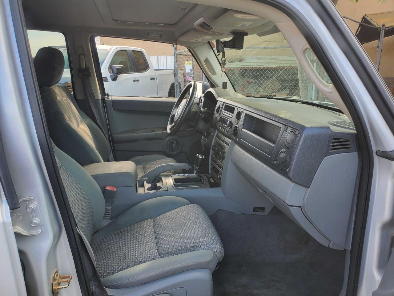 2006 Jeep Commander - Фото 5