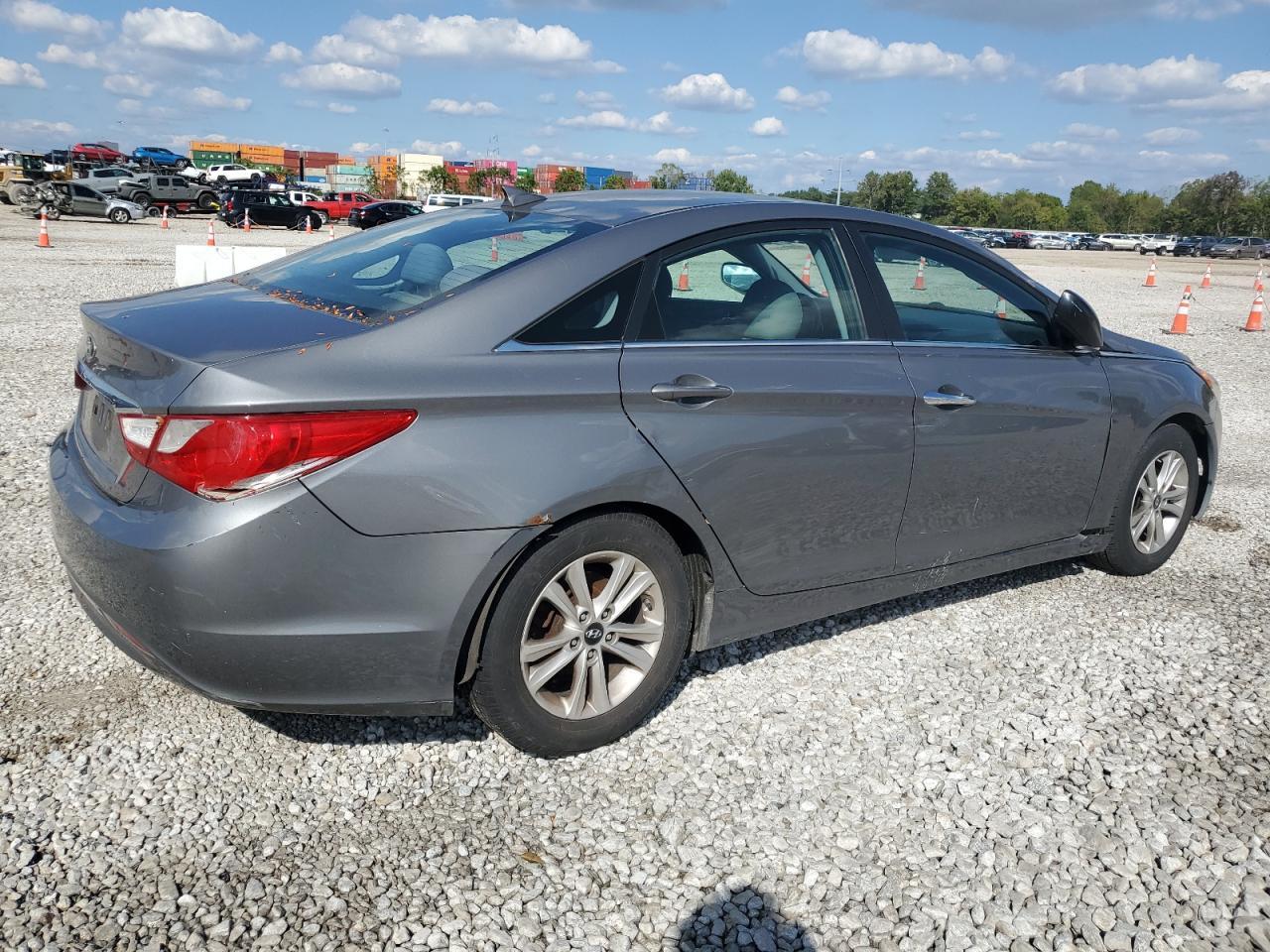 2013 Hyundai Sonata Gls - Фото 3