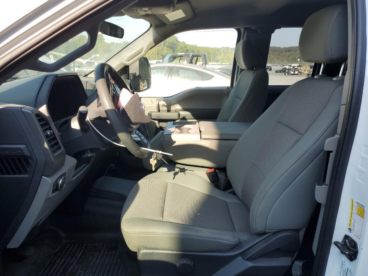 2022 Ford F250 Super Duty - Фото 7