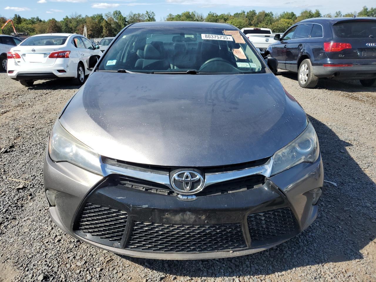 2016 Toyota Camry Le - Image 5