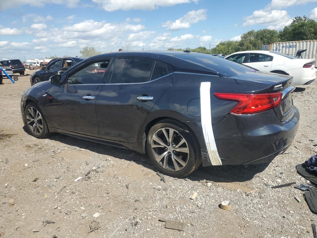 2017 Nissan Maxima 3.5S - Image 2