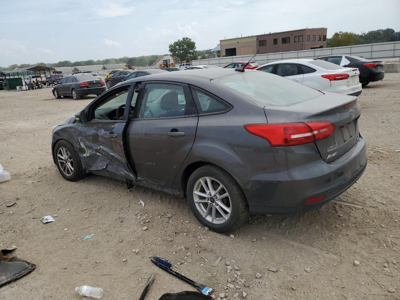 2016 Ford Focus Se - Фото 2