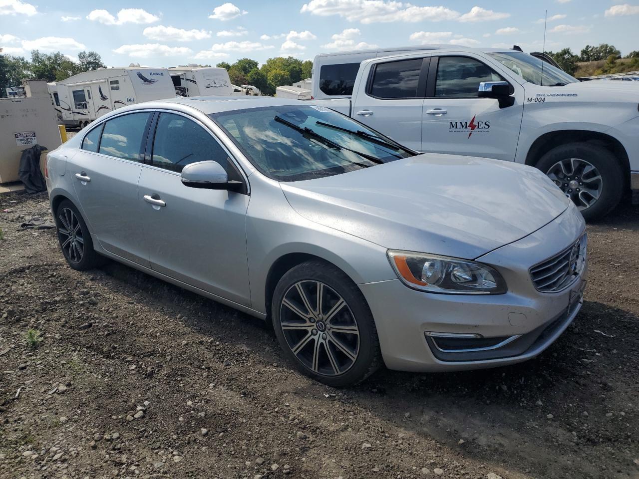 2016 Volvo S60 Premier - Image 4