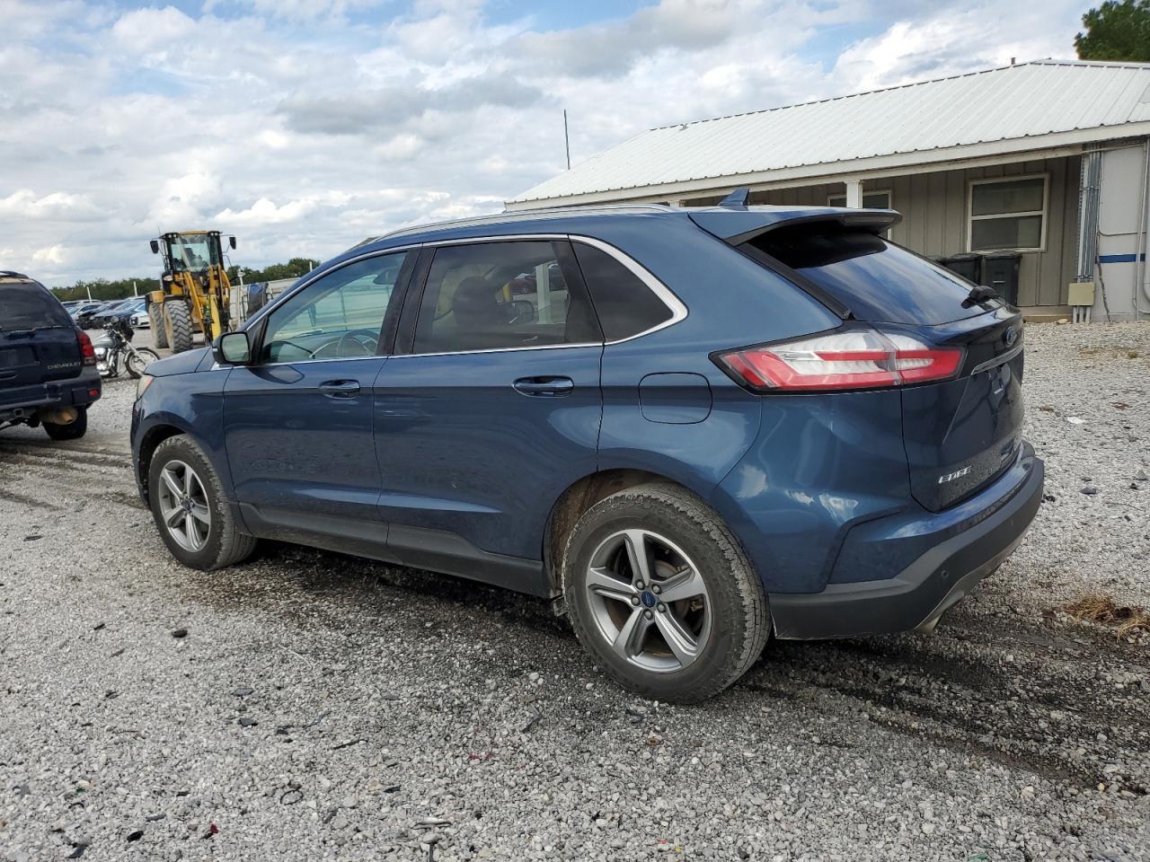 2019 Ford Edge Sel - Image 2