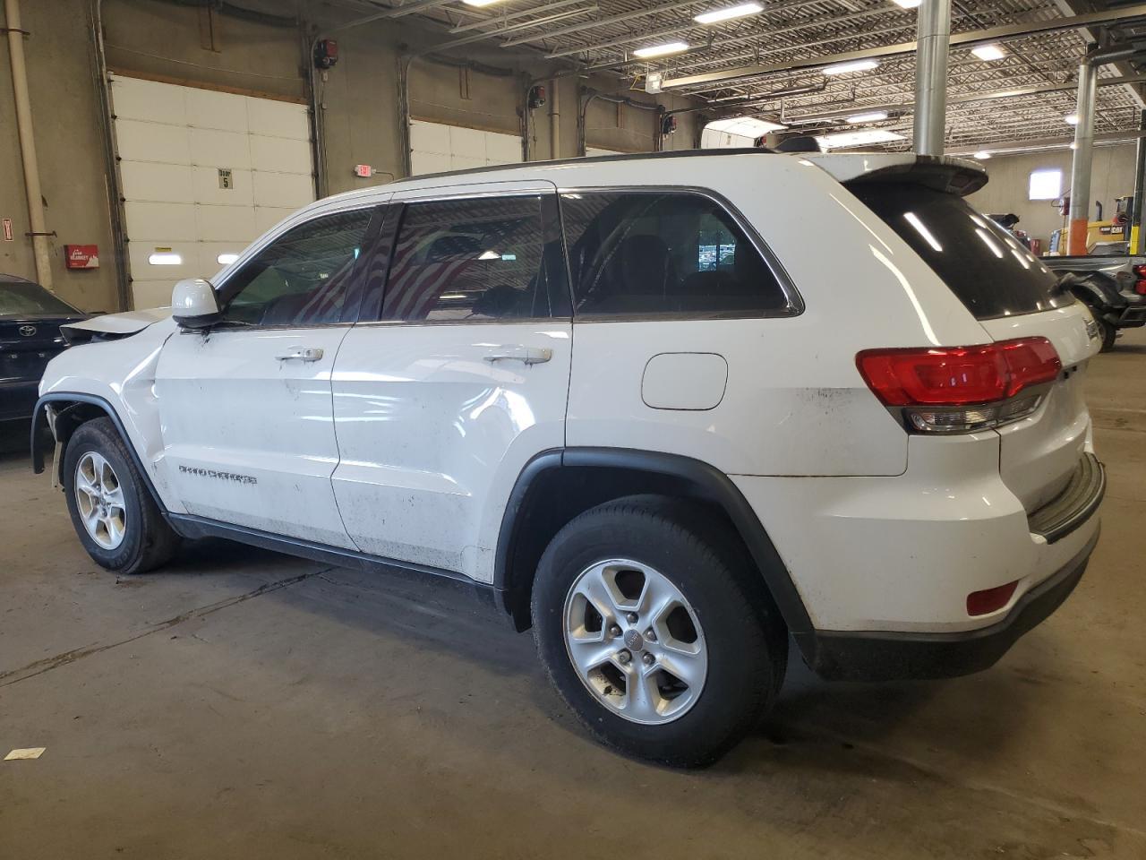 2015 Jeep Grand Cherokee Laredo - Фото 2