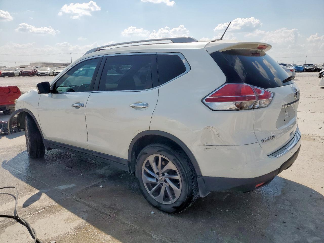 2016 Nissan Rogue S - Фото 2