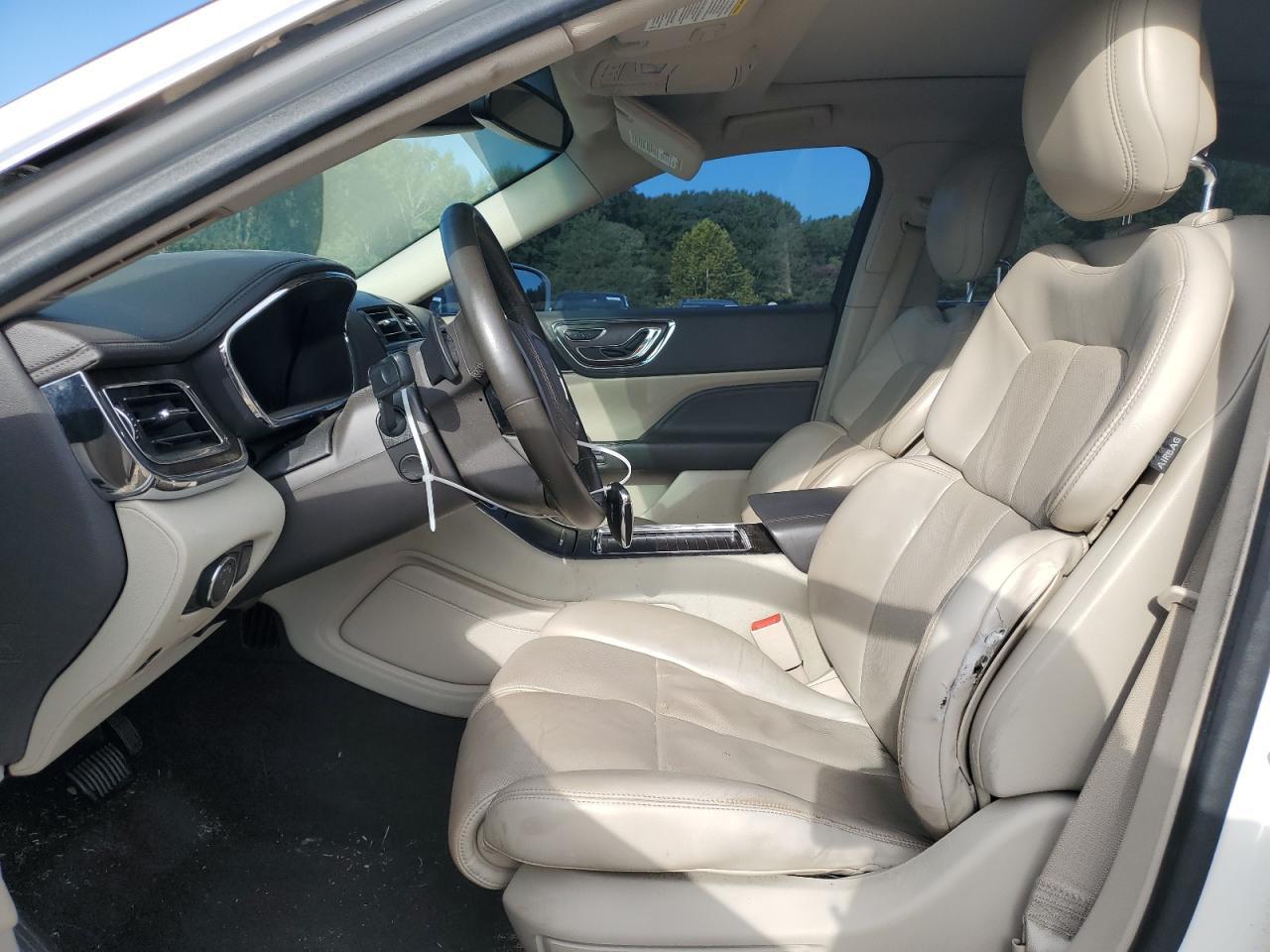 2018 Lincoln Continental Select - Фото 7