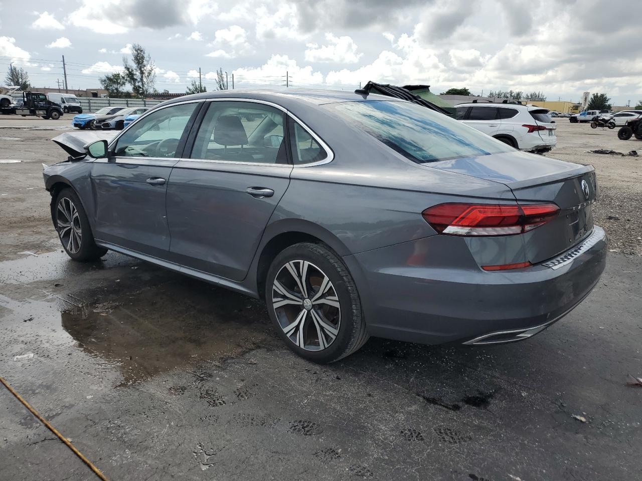 2021 Volkswagen Passat Se - Фото 2