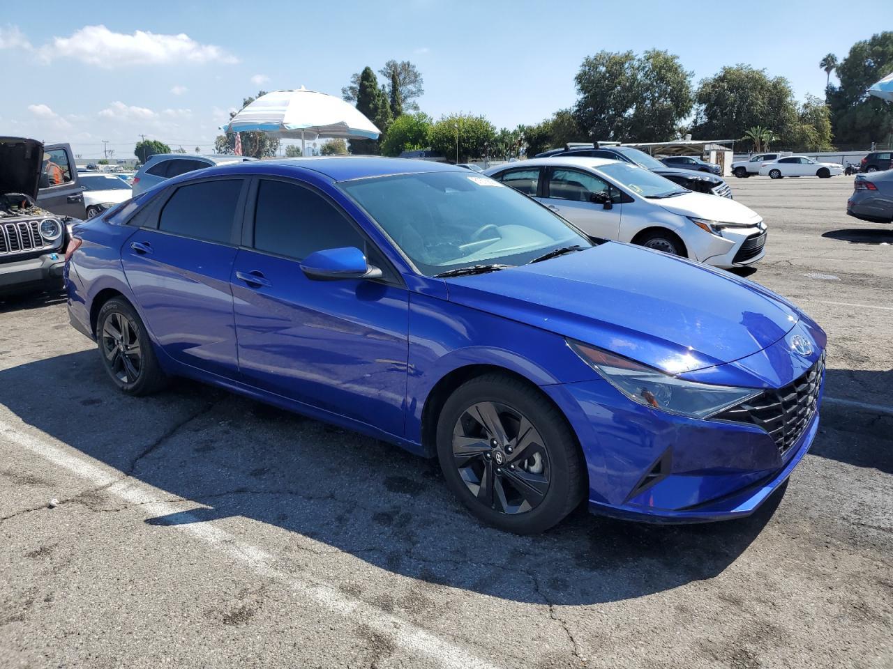 2023 Hyundai Elantra Blue - Фото 4