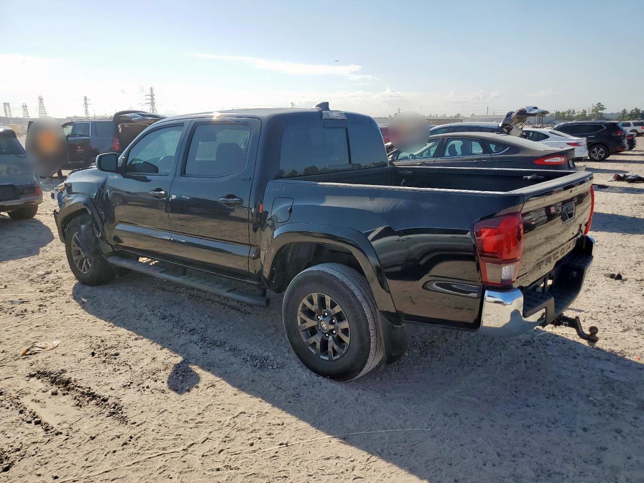 2023 Toyota Tacoma Double Cab - Фото 2