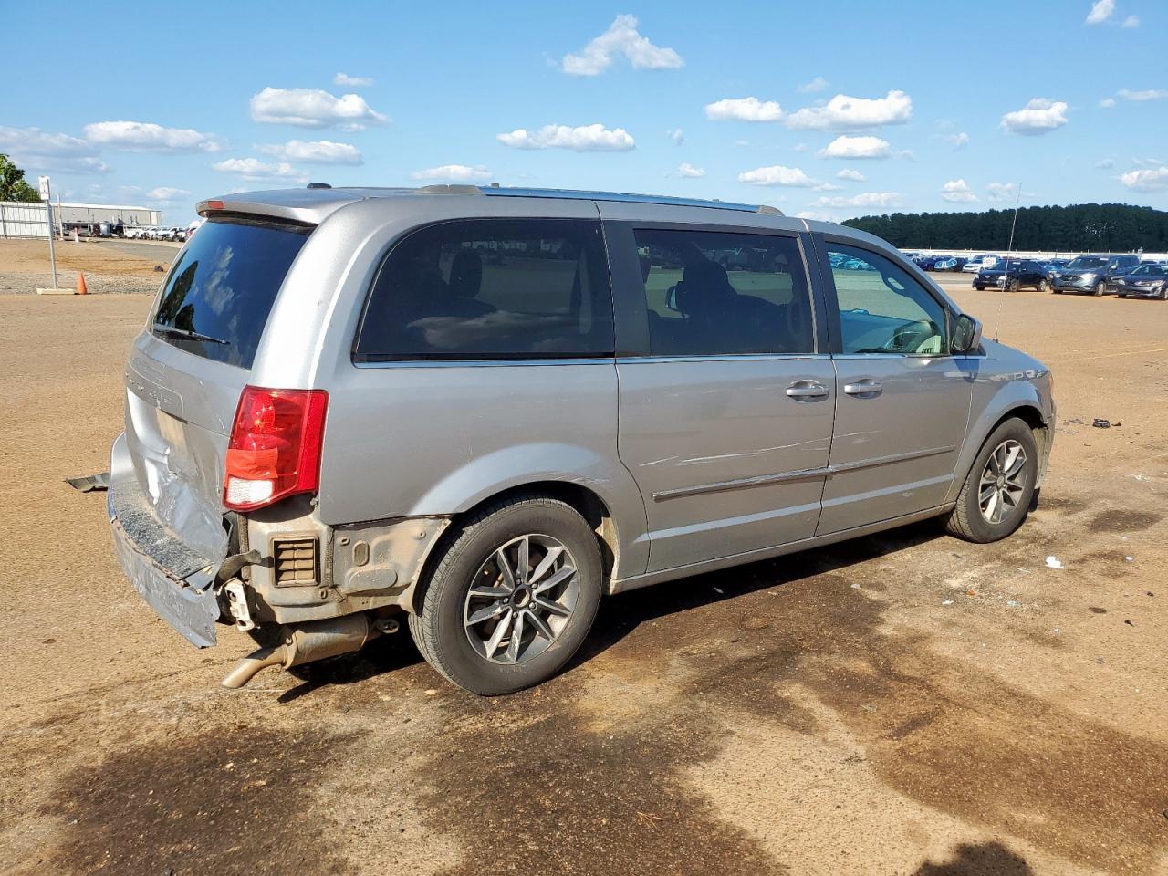 2017 Dodge Grand Caravan Sxt - Фото 3